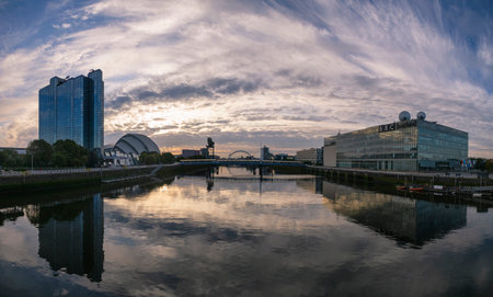 Sunrise over the Clyde Waterfront in central Glasgow, Scotlandのeditorial素材