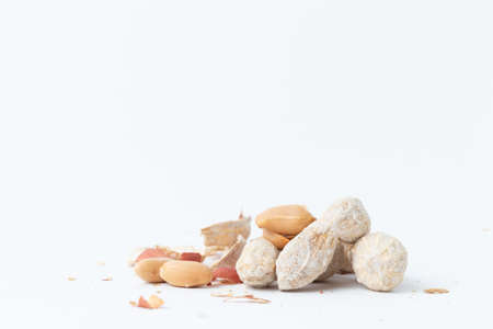 hazelnuts in shellの写真素材