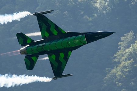 Mollis, Switzerland, August 18, 2023 Lockheed Martin F-16AM Falcon fighter is performing during an air displayのeditorial素材
