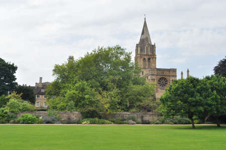 A lush lawn in the foreground with historic Christ Church College in the background. Oxford University England.のeditorial素材