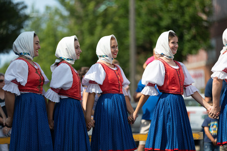 Whiting, Indiana, USA - July 28, 2018 Men and women wearing traditional slovak clothing perform traditional slovak dances at the Pierogi Festのeditorial素材