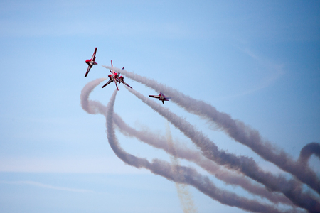 CT-114 Tutor of the Snorbirds canadian forces demostration squadron, performing aerobatics, precision flying.のeditorial素材