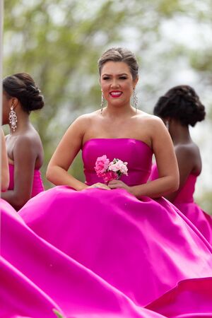 Wilmington, North Carolina, USA - April 6, 2019: The North Carolina
Azalea Festival, Float Transporting Queen Azalea and her Court down 3rd street during the paradeのeditorial素材