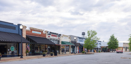 Donalsonville, Georgia, USA - April 17, 2022: The old  business district on 2nd Streetのeditorial素材