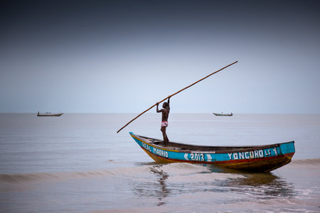 Yongoro, Sierra Leone, Africa - June 01, 2013: West Africa, the beaches of Yongoro in front of Freetownのeditorial素材