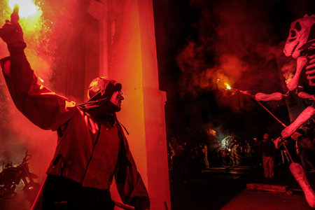 Pontedera, Italy - July 14, 2016: The Avalot Fire show in Viale Rinaldo Piaggio in Pontedera, Tuscany at the Portuguese association Centrum Sete Sois Sete Luasのeditorial素材