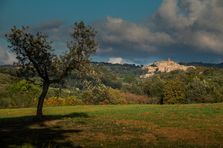 Trekking route towards the medieval village in Casale M.mo, in the Province of Pisa, along the beautiful views and hills typical of Tuscanyの写真素材