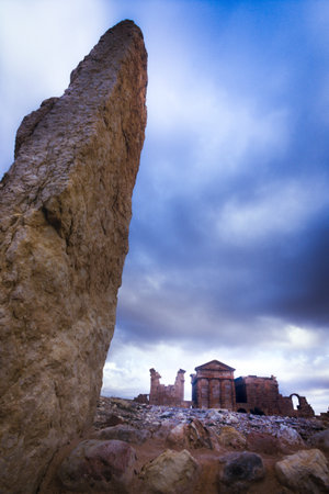 Sbeitla, Tunisia - Roman ruins into the archeological site of Sbeitla, Tunisiaの写真素材