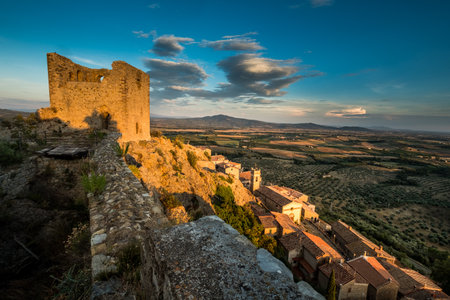 Fontemassi, Grosseto, Tuscany - fraction of the Italian town of Raccastrada, in the province of Grosseto, in Tuscany, the ruins of the castle of Fontemassiの写真素材