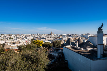 Trulli domes, traditional houses built with dry stone and conical roof, Alberobello, Valle Itria, small town close to Bari district in Southern Italy, Puglia, Apulia, Italy, Europeの写真素材