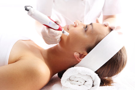 Rejuvenation, beautification, the woman at the beautician, Mesotherapy microneedleの写真素材