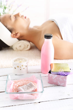 Woman relaxing in the beauty salonの写真素材