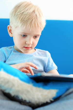 Child with tabletの写真素材