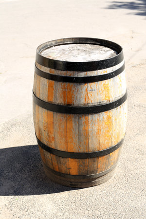 Oak barrel for wine