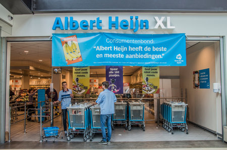 Entrance Of The AH XL Supermarket At Diemen The Netherlands 2018のeditorial素材