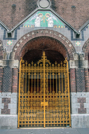 Entrance Of The H. Fransiscus van Assisi kerk (De Boomkerk) Church At Amsterdam The Netherlands 2018のeditorial素材