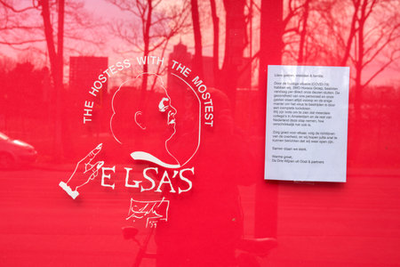 Elsa's Cafe Closed Due o The Coronavirus Out Break At Amsterdam The Netherlands 2020のeditorial素材