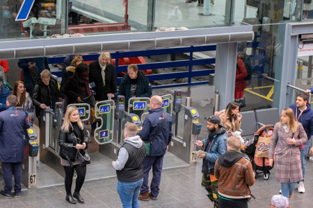 Going To The Gate At Piccadilly Station Manchester England 2019のeditorial素材