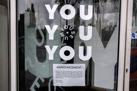Poster Youmuseum Closed At Amsterdam The Netherlands Due To The Corona Virus Outbreak 2020のeditorial素材