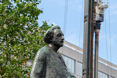 Close Up Statue Of Dr FM Wibaut At Amsterdam The Netherlands 6 July 2019のeditorial素材