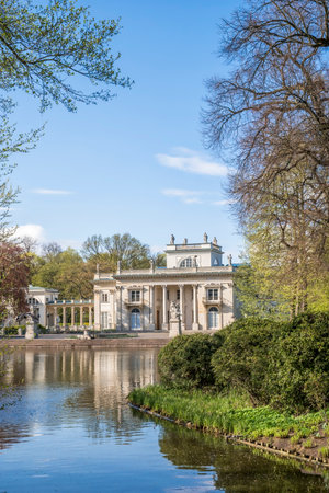 Palace on Water in Lazienki Park in Warsawのeditorial素材