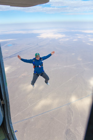 ZARAFSHAN, UZBEKISTAN - October 25: Regional competitions (no name) on parachute sport on October 25, 2010 in Zarafshan, Uzbekistan. のeditorial素材