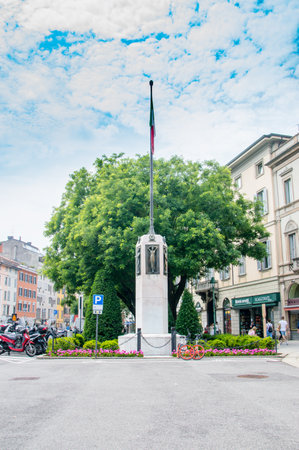 Bergamo, Italy - May 30, 2018: Monument Fratelli Calvi in Bergamo.のeditorial素材