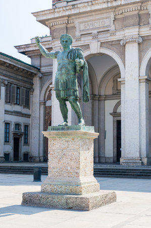 Milan, Italy - June 1, 2018: Bronze Monument of Emperor Constantine in front of the Basilica of San Lorenzo Maggiore.のeditorial素材