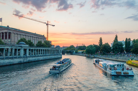 Berlin, Germany - August 17, 2018: View of Sunset over Spree river from Friedrichs Brucke bridge.のeditorial素材