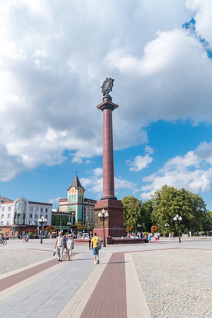 Kaliningrad, Russia - August 5, 2019: Triumphal column at Victory square.のeditorial素材
