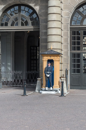 Stockholm, Sweden - September 24, 2019: Guard booth with sentry at Royal Palace of the Swedish monarchy.のeditorial素材