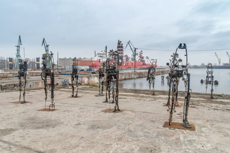 Gdansk, Poland - January 27, 2020: Rozbitkowie i Pakerzy sculptures made by Czaslaw Podlesny at cloudy day.のeditorial素材