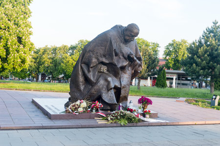 Czestochowa, Poland - June 6, 2021: Monument to Cardinal Stefan Wyszynski at Jasna Gora sanctuary. Stefan Wyszynski was a Polish prelate of the Roman Catholic Church.のeditorial素材