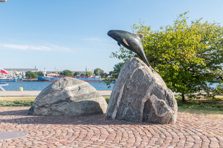 Gdynia, Poland - August 1, 2021: Porpoise monument.のeditorial素材