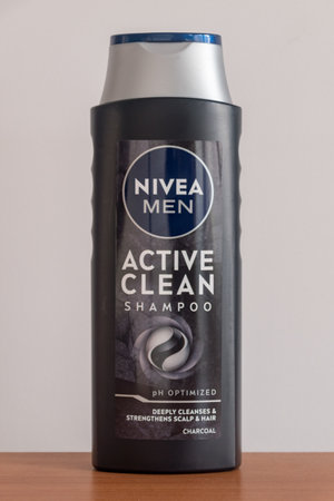 Pruszcz Gdanski, Poland - March 18, 2023: Nivea Active clean shampoo.のeditorial素材