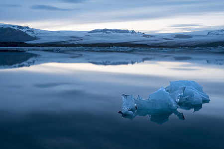 small icebergs in the jokulsarlon lagoonの写真素材
