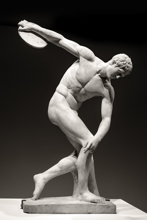 Marble statue of the Discus-Thrower.  Roman copy of original Ancient Greek bronze by Myron.のeditorial素材