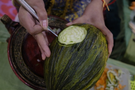 fruit decorator at workの写真素材