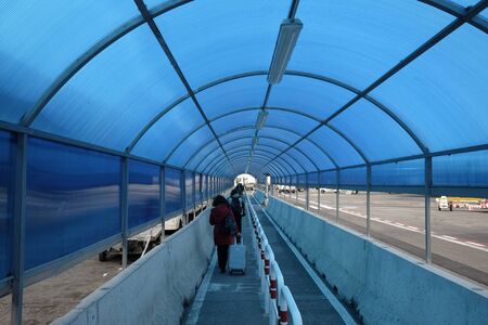 covered passage to air boarding