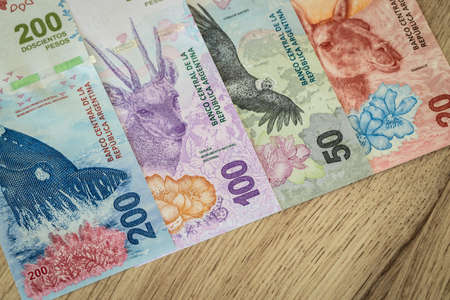 Argentine currency, Peso, Various paper banknotes, New currency