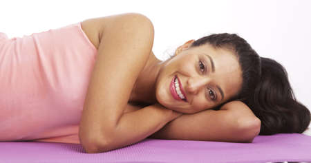 Mexican woman doing bicycle crunches
