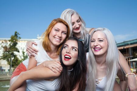 friends laughの写真素材