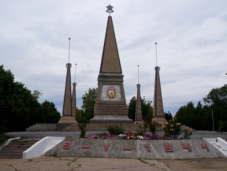 the monument of the 2nd Guards army in Sevastopol on the background of cloudy skyのeditorial素材