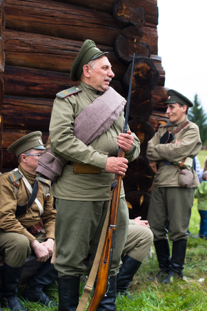 Khohlovka, Russia - 3 August, 2014. Event Great maneuvers of World War 2 at Khohlovka. 
Old soldier of the Russian army the first world war.のeditorial素材