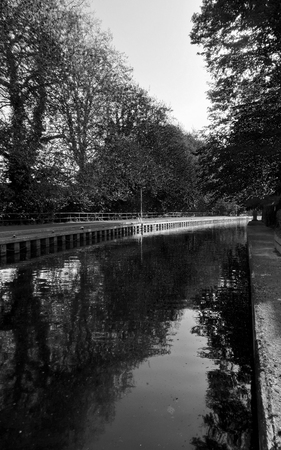 Black and White photo of the River Thames in Readingの写真素材