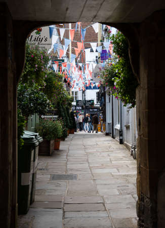 Gloucester, United Kingdom - September 08 2019:  The view up the small side street of College Courtのeditorial素材