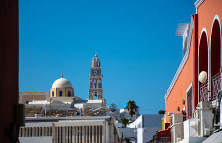 London, United Kingdom - August 18 2019:  Part of the Animals in War memorial, designed by English sculptor David Backhouse and unveiled in November 2004 on Park Laneのeditorial素材