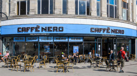Hastings, United Kingdom - July 31 2020:  The frontage of Caffe Nero on Queens Roadのeditorial素材