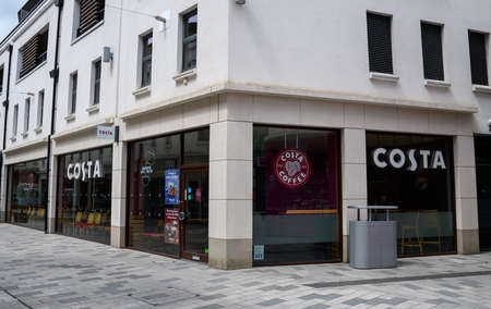Newbury, United Kingdom - June 09 2020:  The frontage of Costa Coffee shop on West Street during Lockdownのeditorial素材