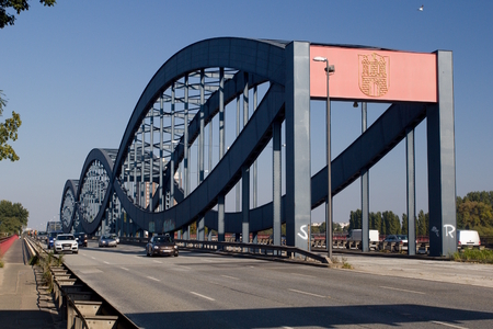 New Elbe Bridge (Neue Elbbrucke) - a modern road steel bridge across the Elbe River in Hamburg.の写真素材